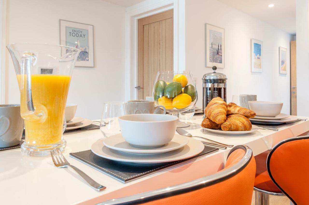 Appartement Pure B - Exceptional Views Of Tamar & Royal William Yard With Free Parking & Wifi à Plymouth Extérieur photo
